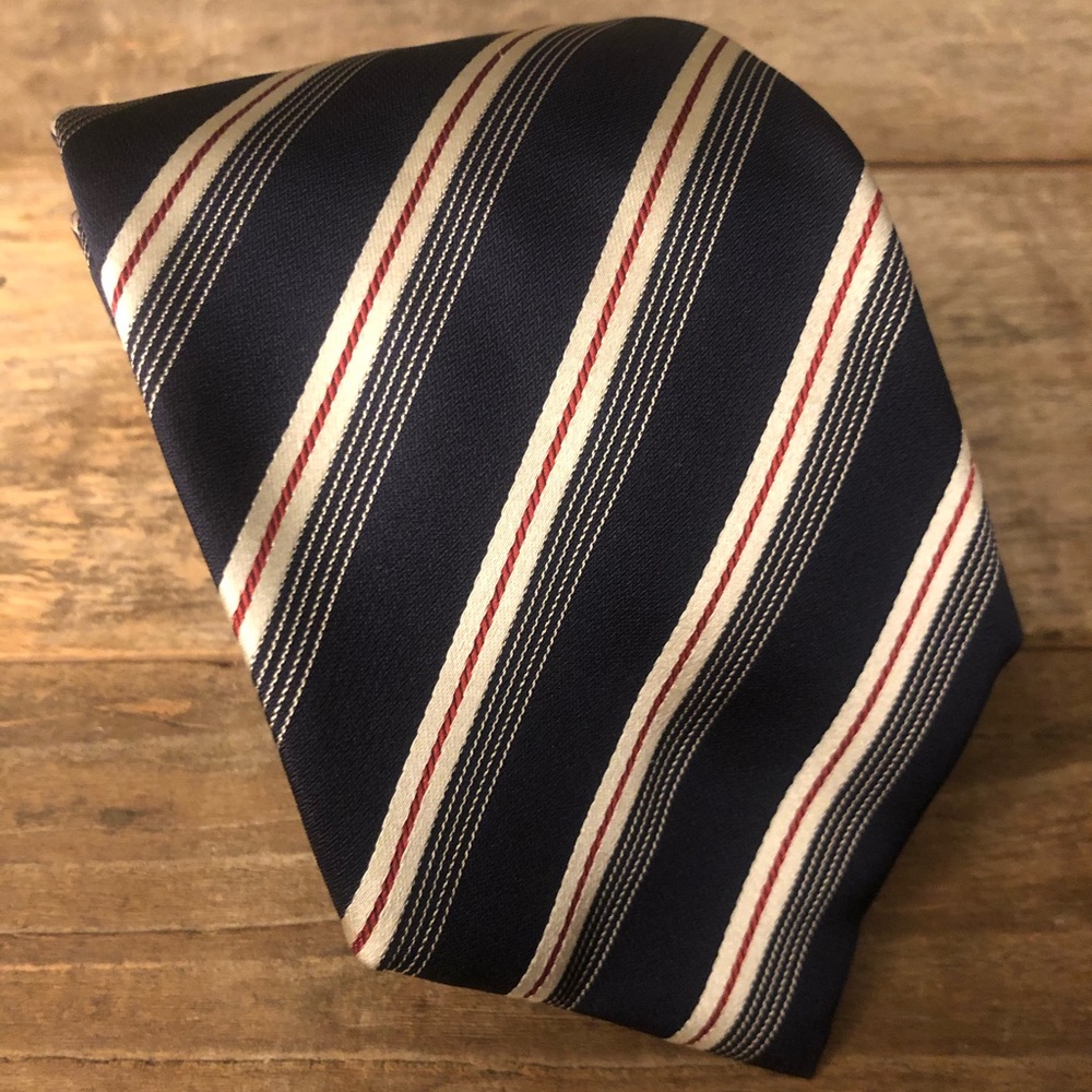 J. Hilburn Exquisite Italian Boutique Tie - NWOT